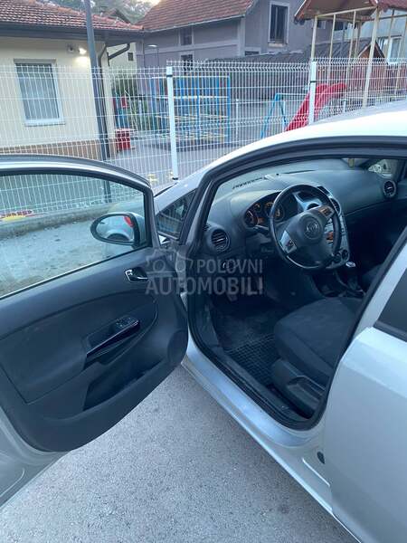 Opel Corsa D Cosmo