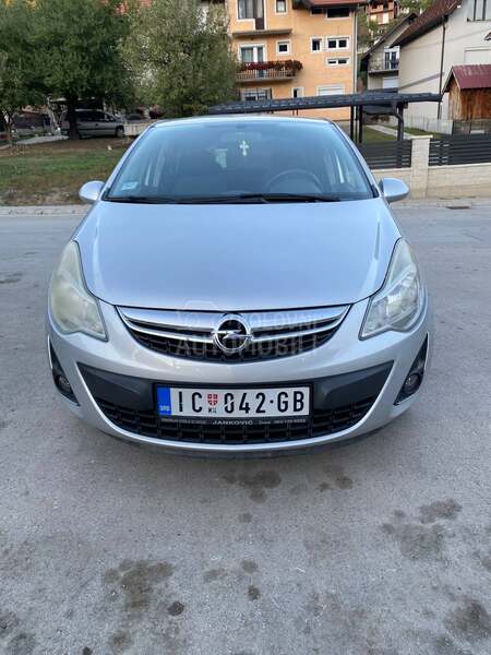 Opel Corsa D Cosmo