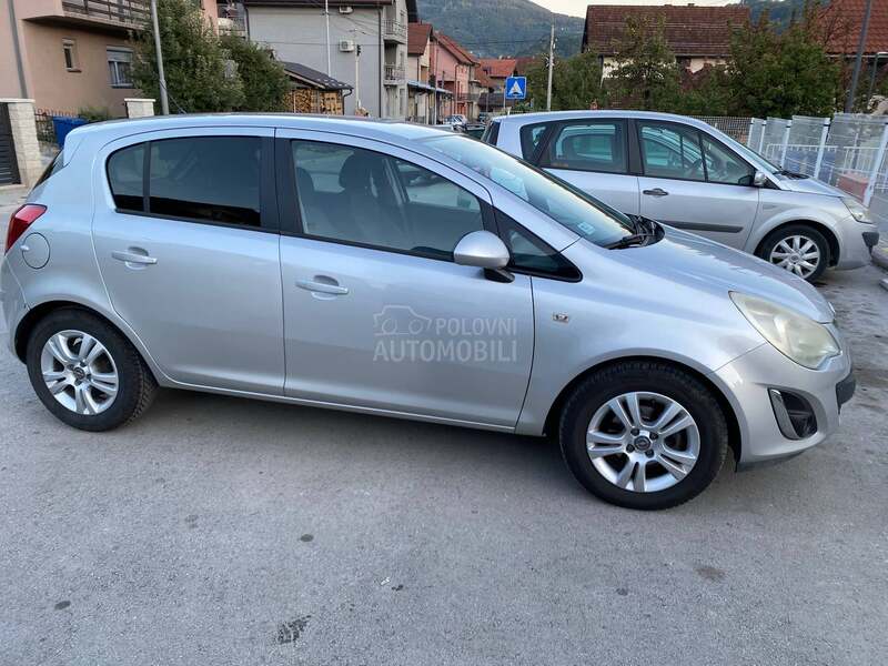 Opel Corsa D Cosmo