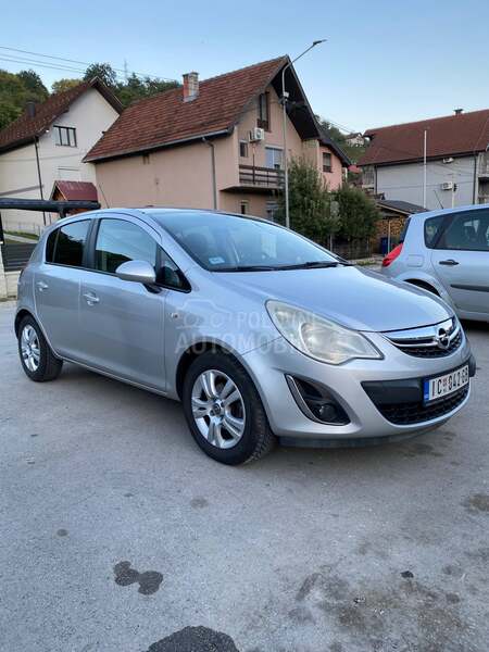 Opel Corsa D Cosmo