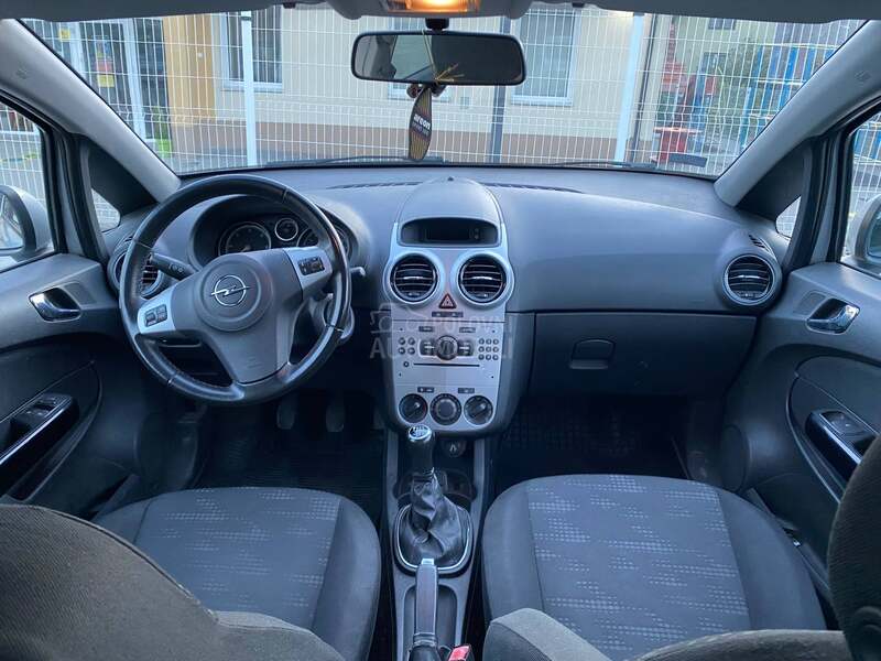 Opel Corsa D Cosmo