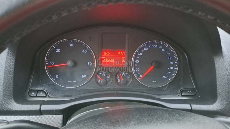Volkswagen Golf 5 1.9tdi  77kv