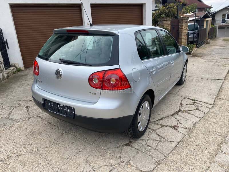 Volkswagen Golf 5 1.9tdi,77kv