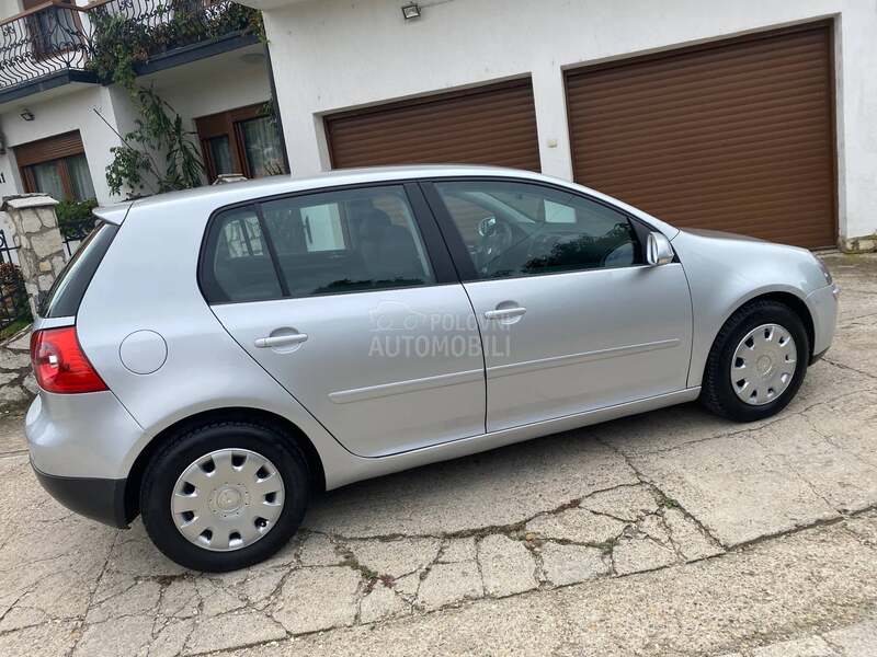 Volkswagen Golf 5 1.9tdi,77kv