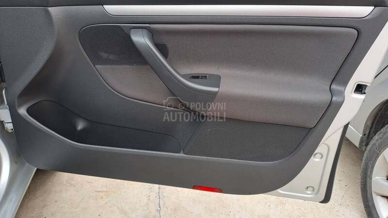 Volkswagen Golf 5 1.9tdi  77kv