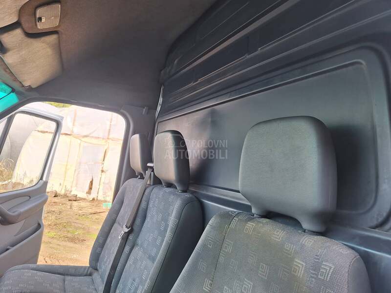 Mercedes Benz Sprinter 