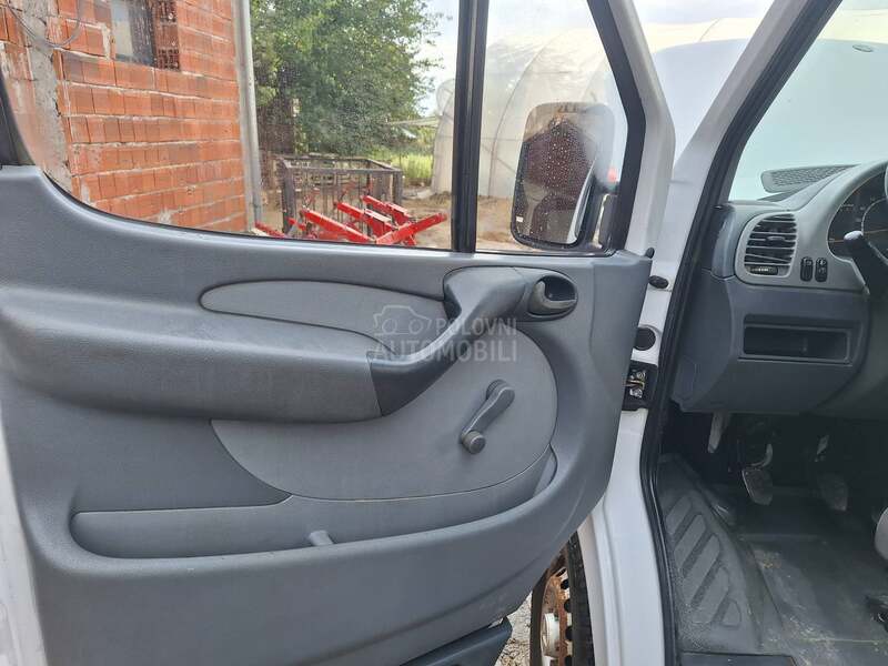 Mercedes Benz Sprinter 
