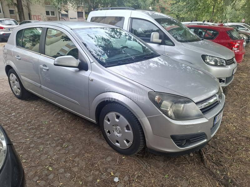Opel Astra H 