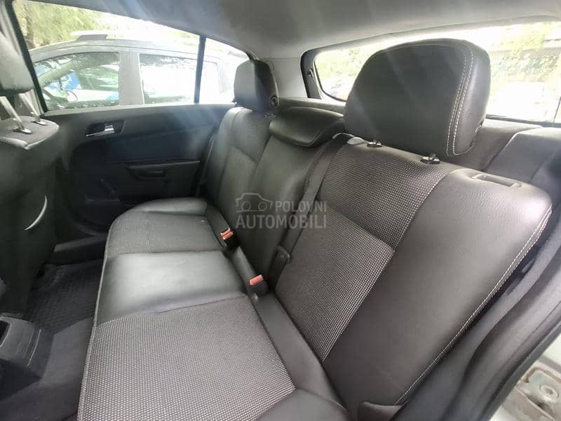Opel Astra H 