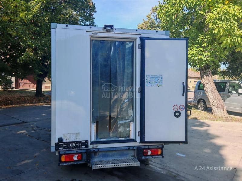 Renault Trafic HLADNJACA MINUS