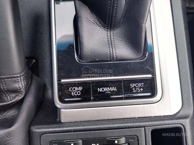 Toyota Land Cruiser 2.8