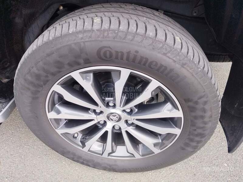 Toyota Land Cruiser 2.8