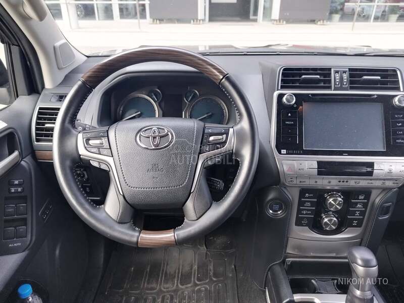 Toyota Land Cruiser 2.8