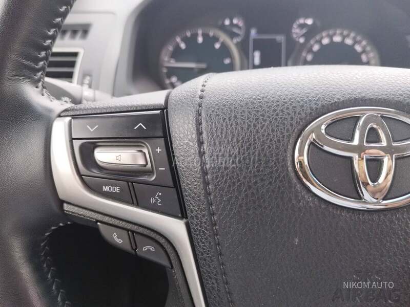 Toyota Land Cruiser 2.8