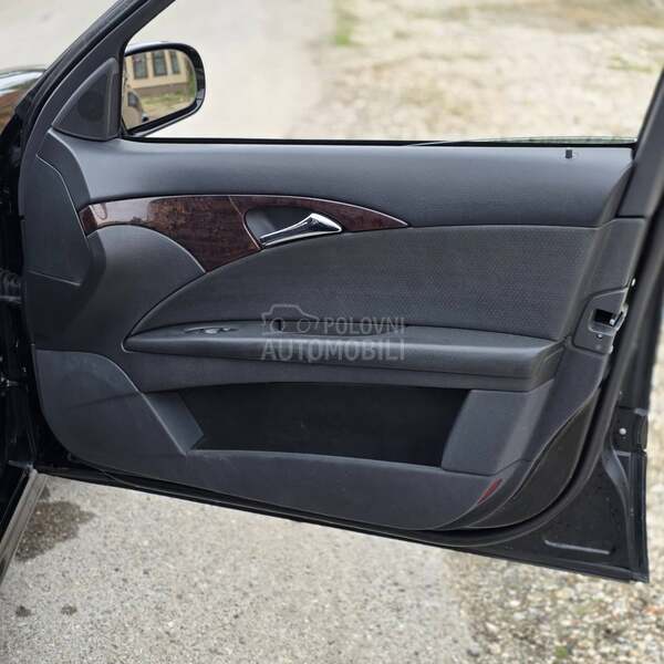 Mercedes Benz E 220 AMG//LOOK//