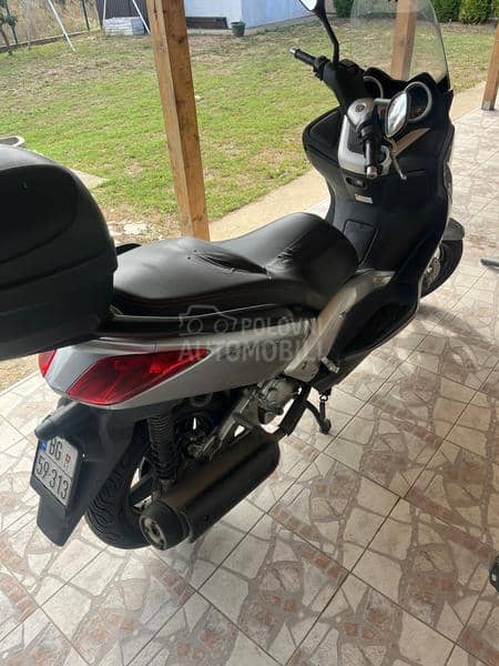 Yamaha x max 250