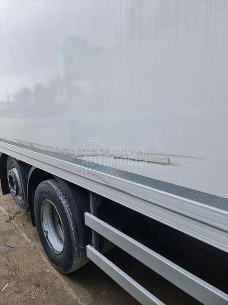 Iveco Stralis 310 6x2 Lift