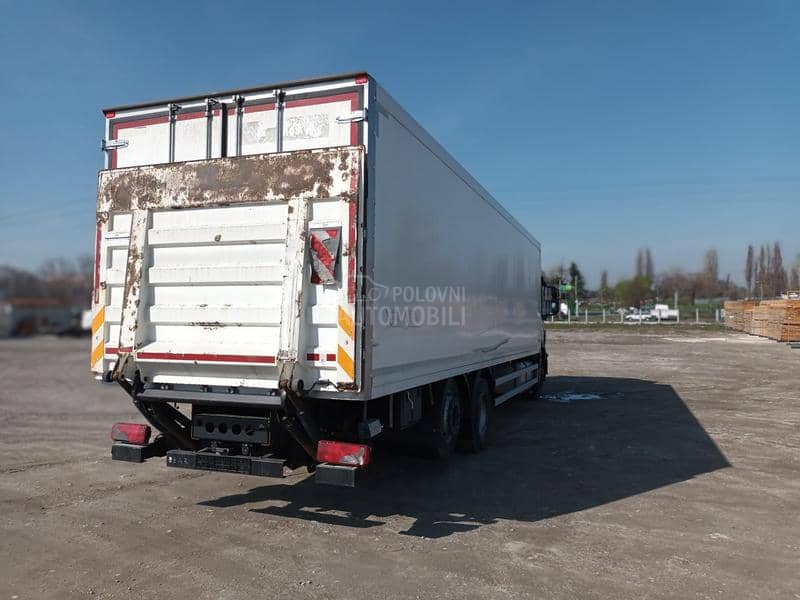 Iveco Stralis 310 6x2 Lift