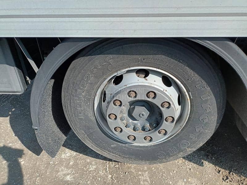 Iveco Stralis 310 6x2 Lift