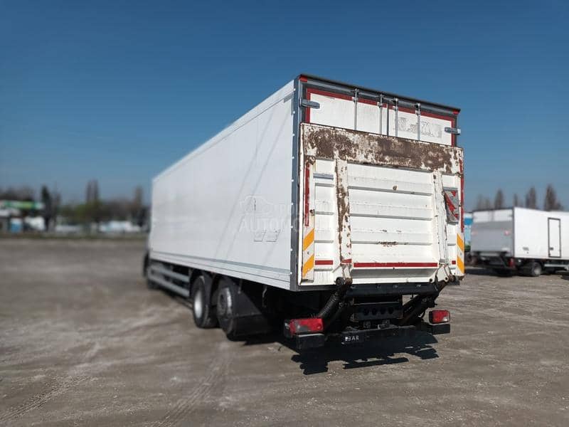 Iveco Stralis 310 6x2 Lift