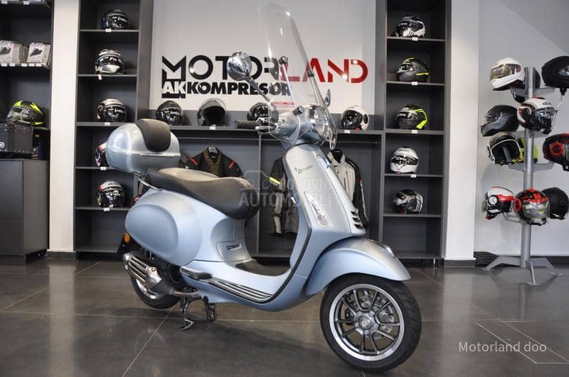 Vespa Primavera 125