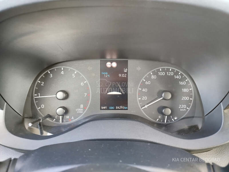 Toyota Yaris 1.0 LUNA M/T