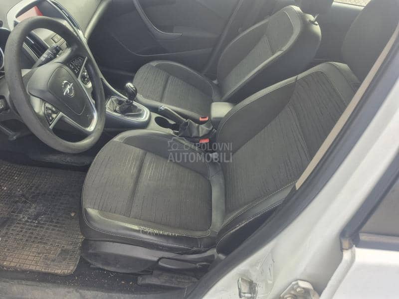 Opel Astra J 1,7 CDTI