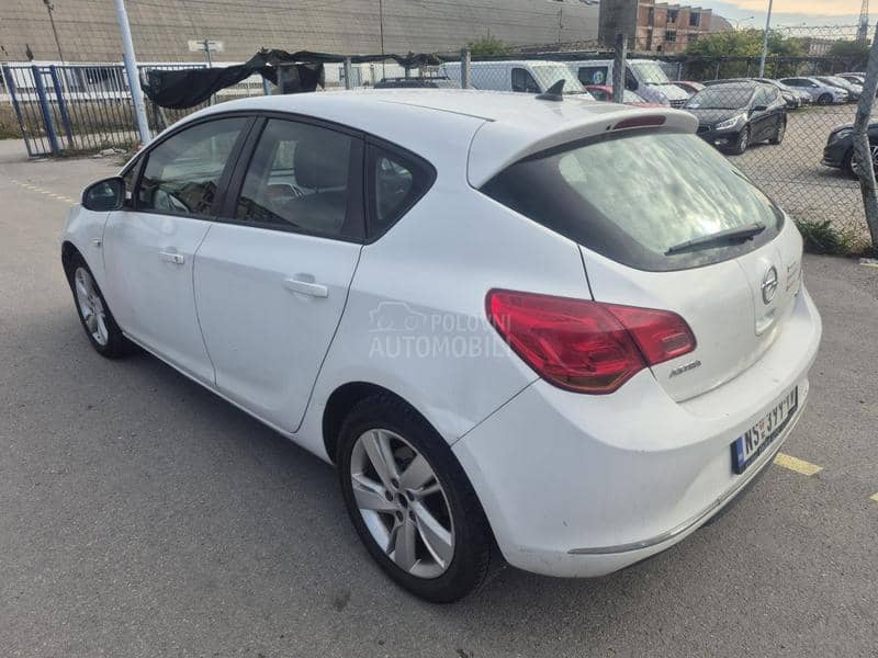Opel Astra J 1,7 CDTI