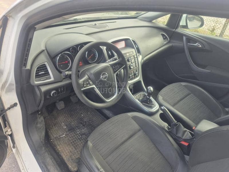 Opel Astra J 1,7 CDTI