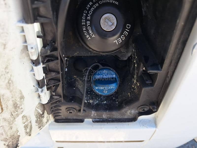 Peugeot Boxer kamion furgon rampa