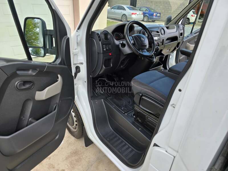 Renault Master RAMPA  CERADA KLIMA  5M