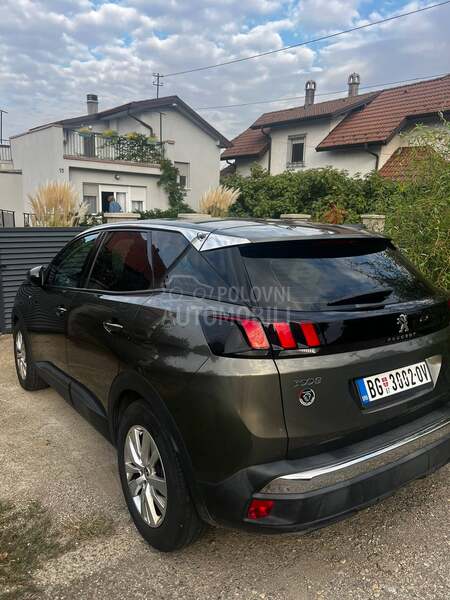 Peugeot 3008 1.6 HDI NAV/LED