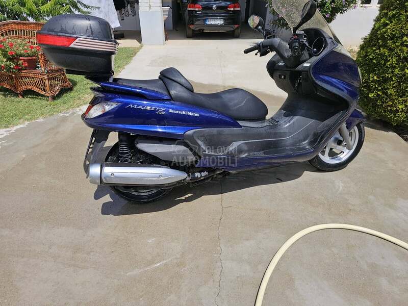 Yamaha YP 400
