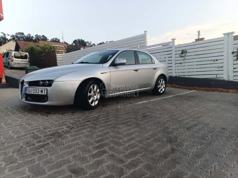 Alfa Romeo 159 