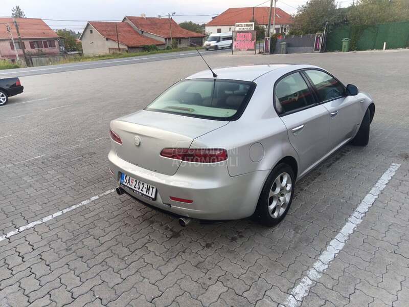 Alfa Romeo 159 