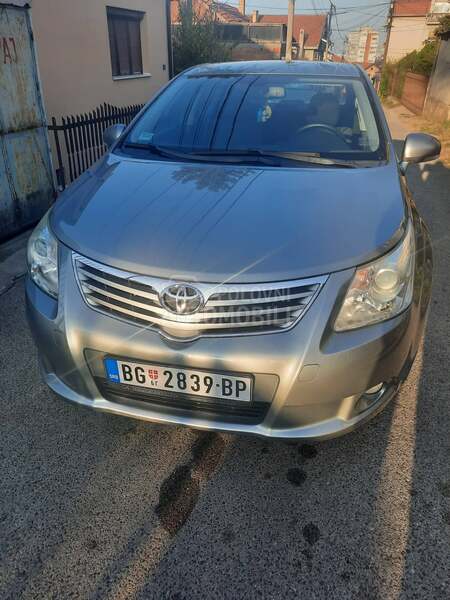 Toyota Avensis 
