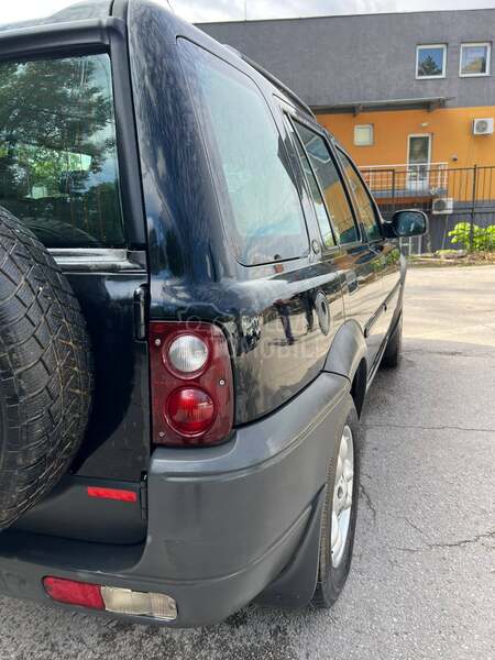 Land Rover Freelander 