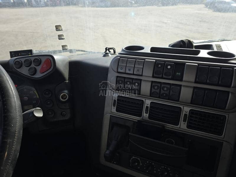 Iveco Stralis 450 Tegljač