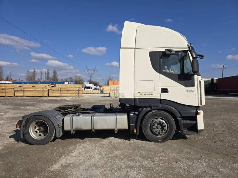 Iveco Stralis 450 Tegljač