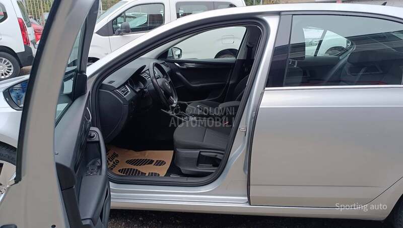  Octavia 1.6 TDI STYLE