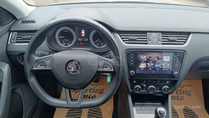  Octavia 1.6 TDI STYLE