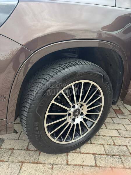 Volkswagen Tiguan 2.0 tdi