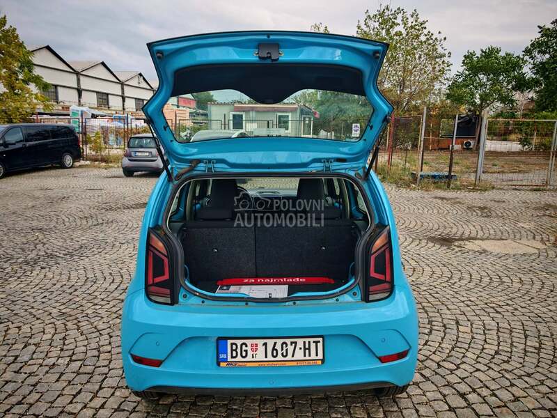 Volkswagen up! 