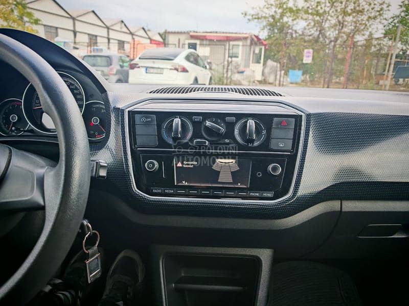 Volkswagen up! 