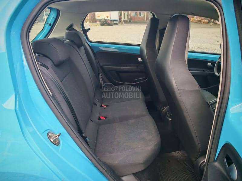 Volkswagen up! 