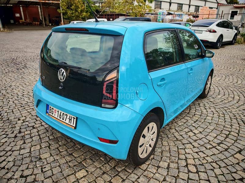 Volkswagen up! 