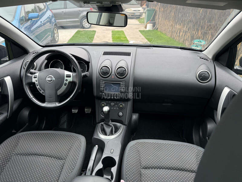 Nissan Qashqai P A N O R A M A