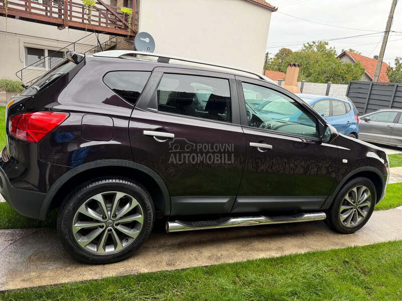 Nissan Qashqai P A N O R A M A