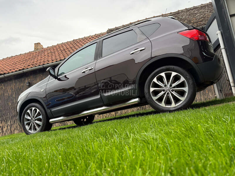 Nissan Qashqai P A N O R A M A