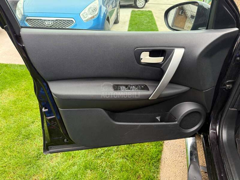 Nissan Qashqai P A N O R A M A